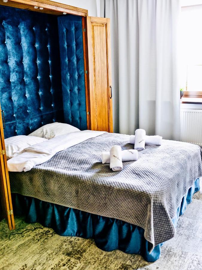 Bed and Breakfast Dwor Karwacz Пшасныш Экстерьер фото