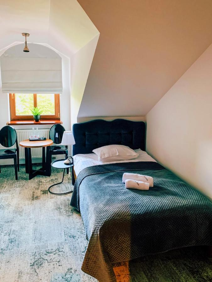Bed and Breakfast Dwor Karwacz Пшасныш Экстерьер фото